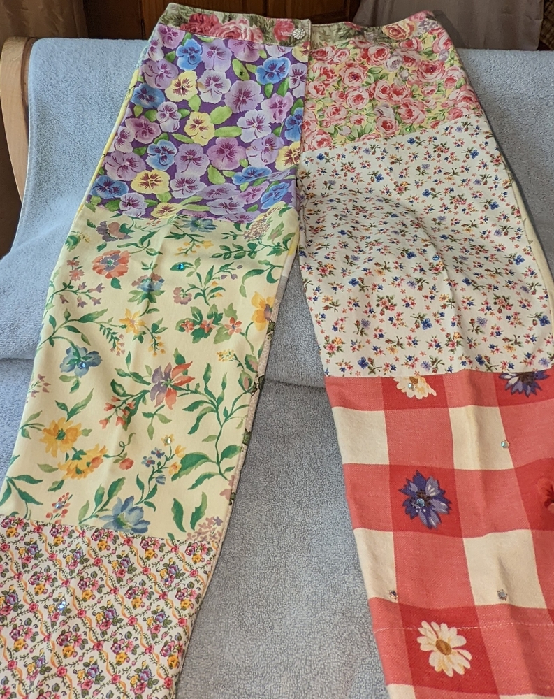 Rona Vintage Tablecloth Patchwork Plants. Size 8 Gem